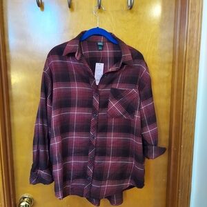 Wild Fable Women's Plaid Button Down Shirt - Red and Black